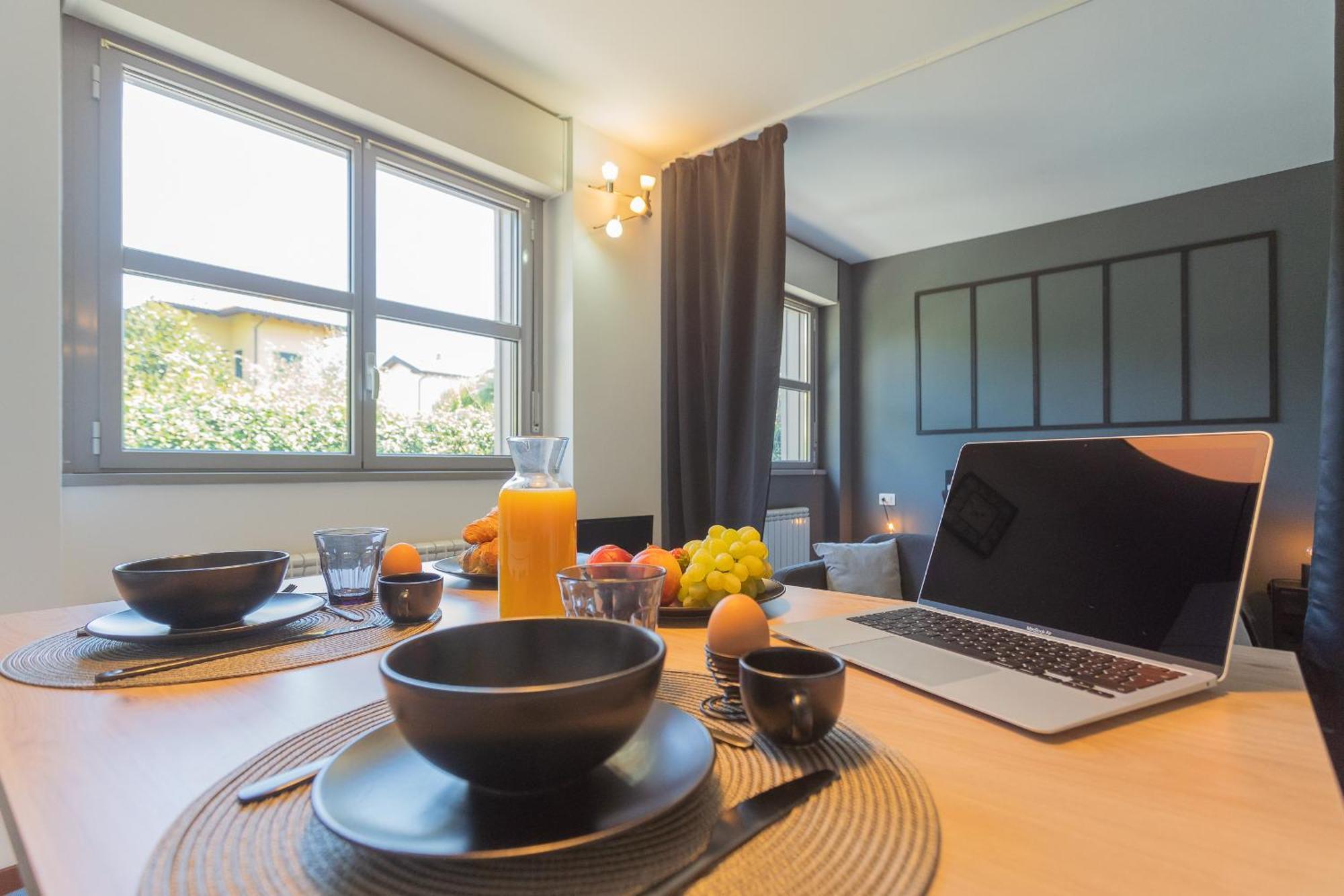 Black Loft Como By Rent All Como Ngoại thất bức ảnh